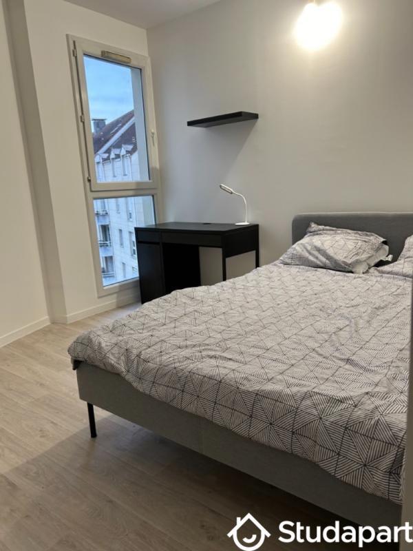 Chambre - 12 m² - 1 pièce