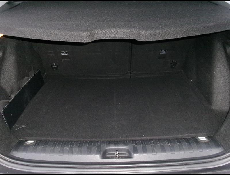 Peugeot 2008 Ptech 110 Allure Eat6