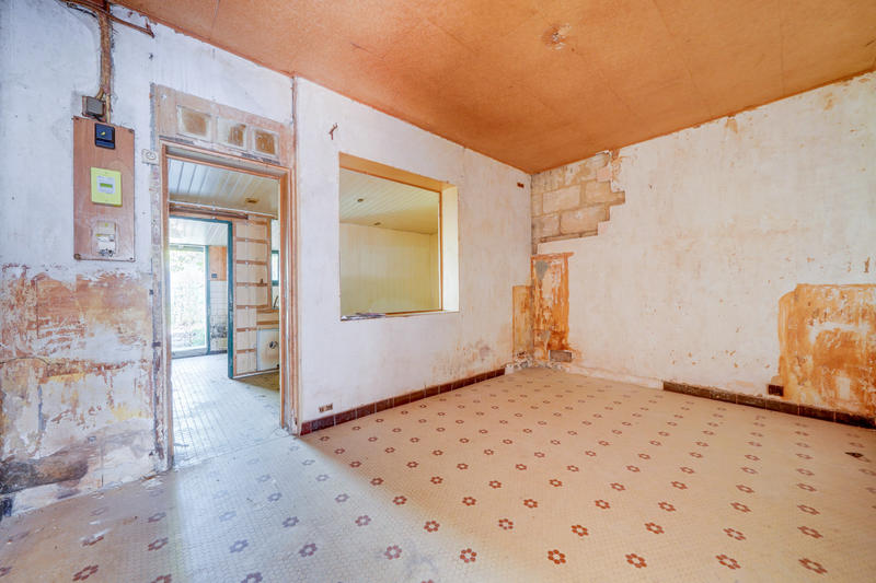 Maison - 102 m² - 7 pièces