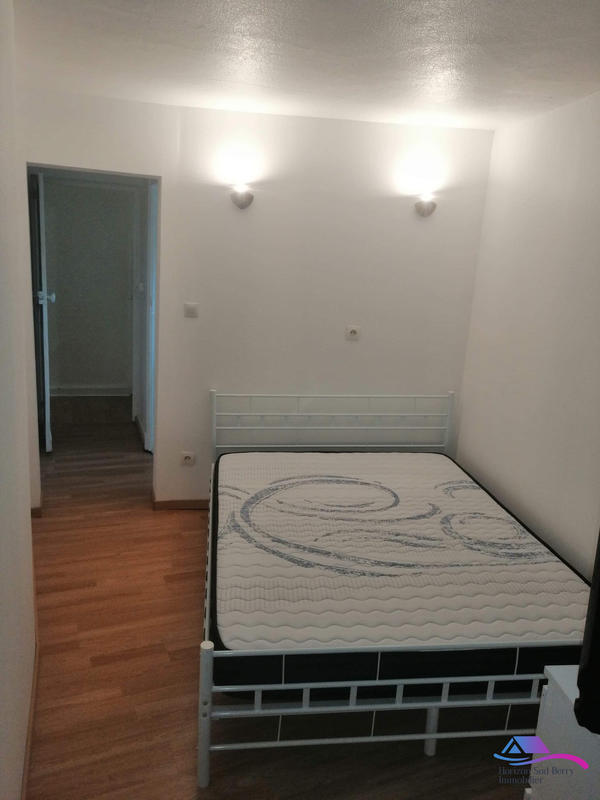 Maison - 280 m² - 12 pièces