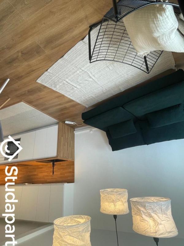 Chambre - 13 m² - 1 pièce