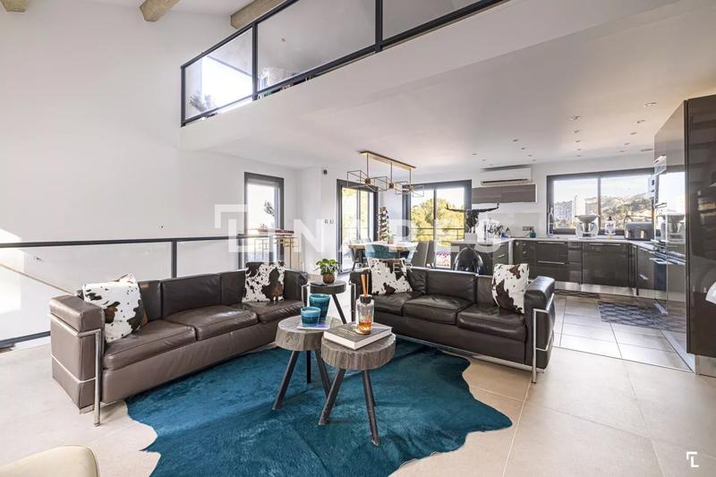 Villa - 160 m² - 4 pièces