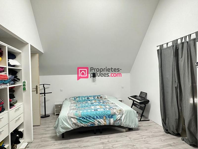 Maison - 275 m² - 12 pièces