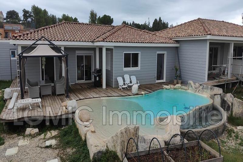 Maison - 236 m² - 8 pièces