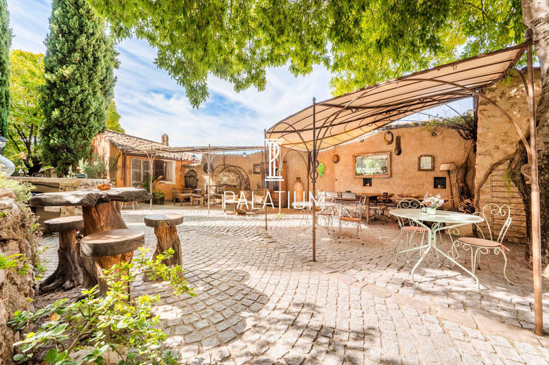 Bastide - 249 m² - 6 pièces