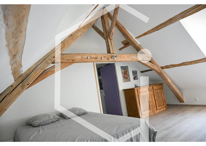 Maison - 193 m² - 9 pièces