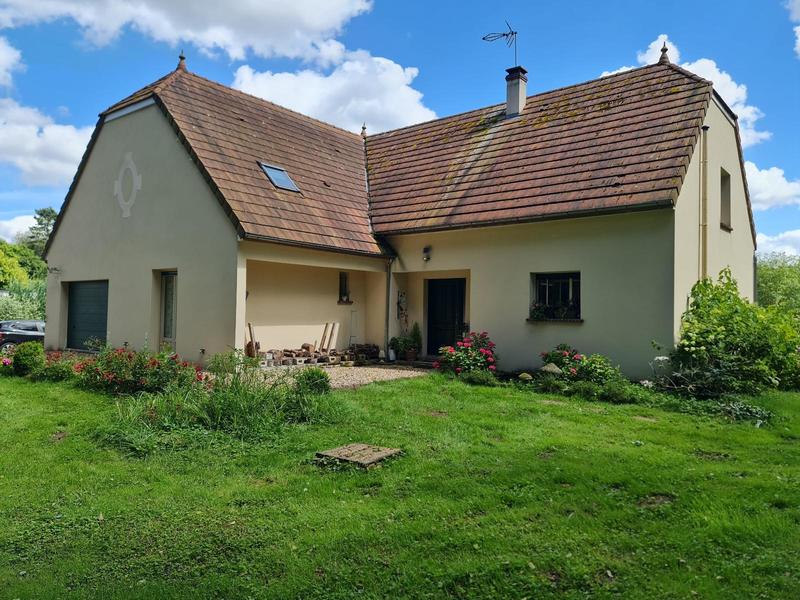 Maison - 250 m² - 6 pièces