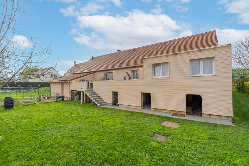 Maison - 152 m² - 6 pièces