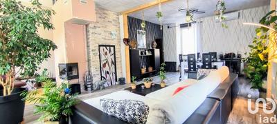 Maison - 243 m² - 15 pièces