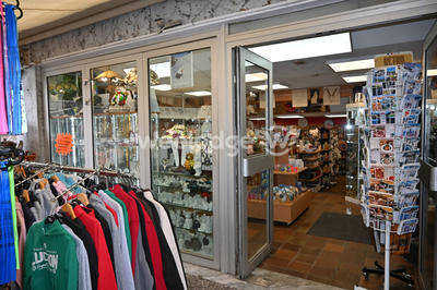 Local commercial - 64 m² - 3 pièces