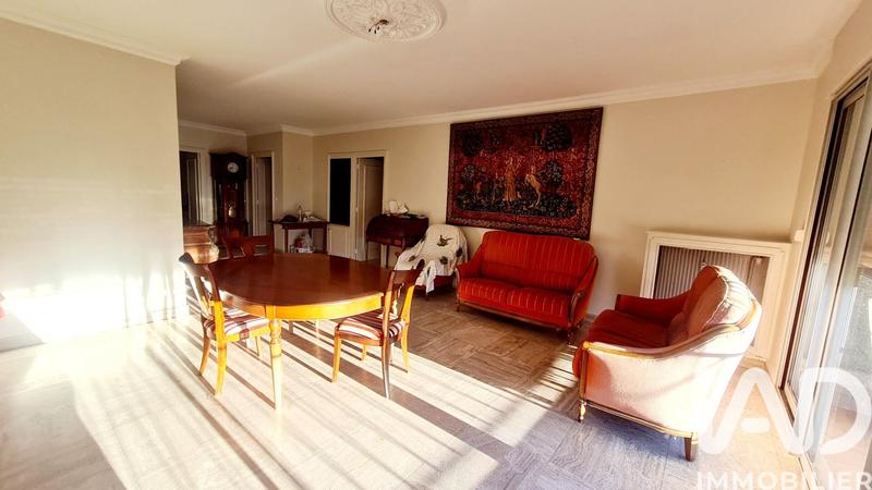 Appartement - 98 m² - 3 pièces