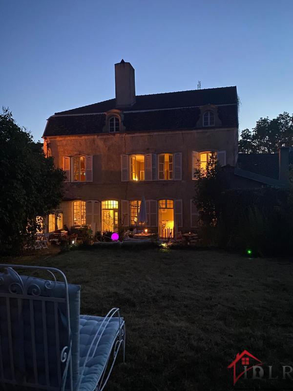 Demeure - 346 m² - 11 pièces