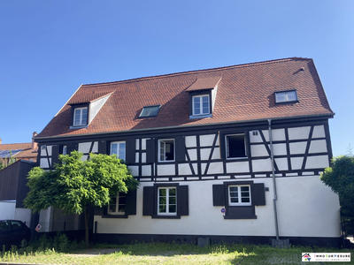 Appartement - 90 m² - 4 pièces