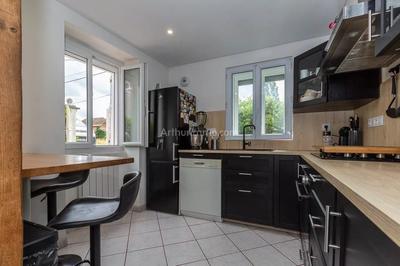 Maison - 88 m² - 3 pièces