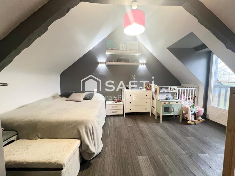 Maison - 194 m² - 9 pièces