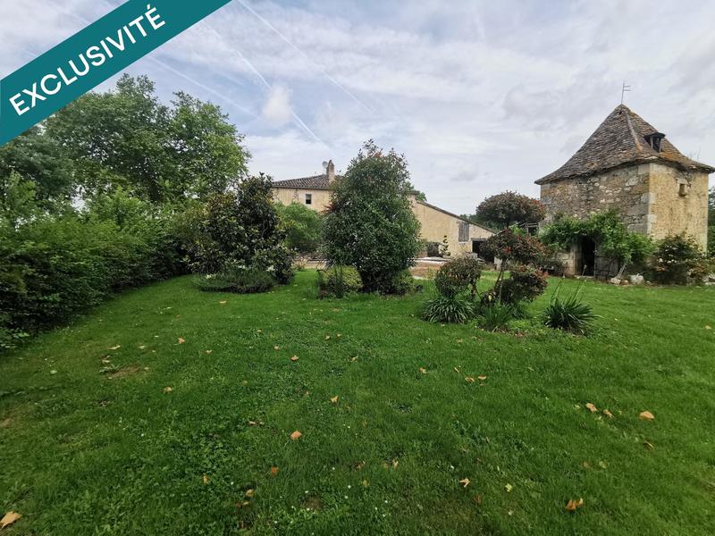 Maison - 244 m² - 5 pièces