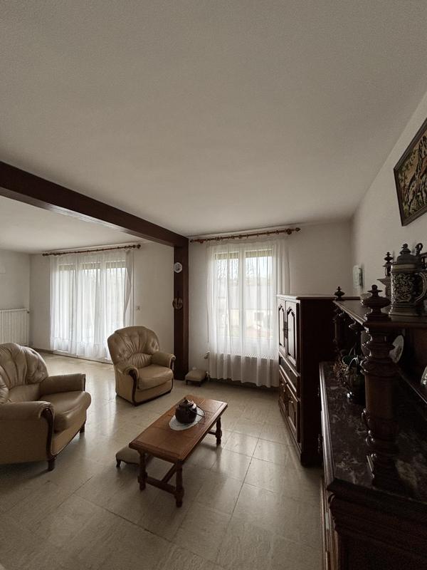 Maison - 94 m² - 5 pièces