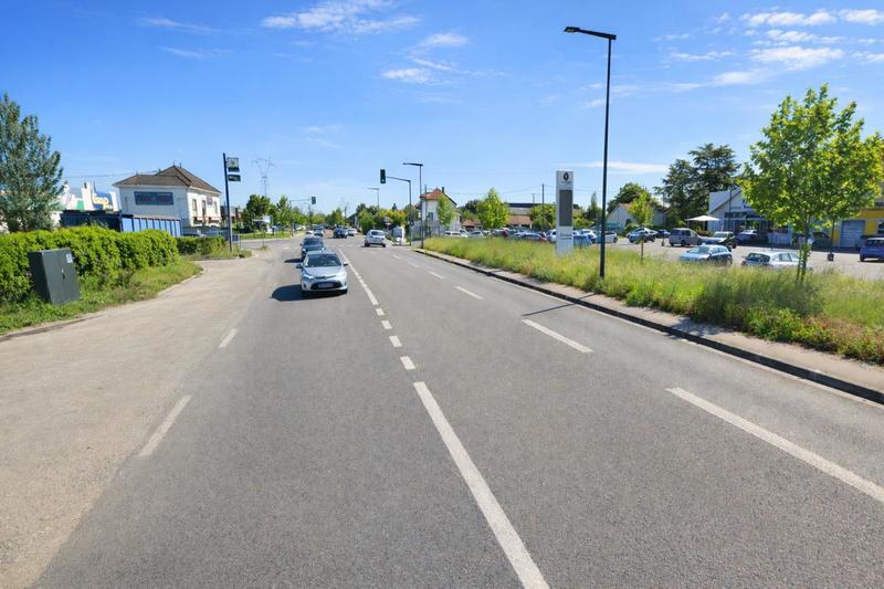 Local commercial - 200 m²