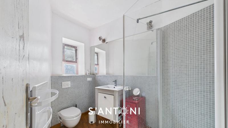 Maison - 176 m² - 7 pièces