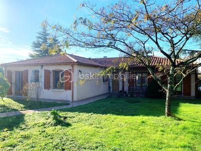 Maison - 135 m² - 7 pièces