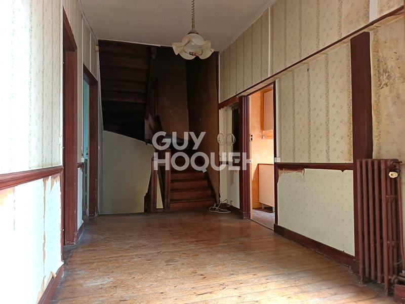 Maison - 170 m² - 8 pièces