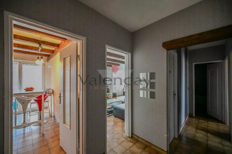 Appartement - 76 m² - 4 pièces