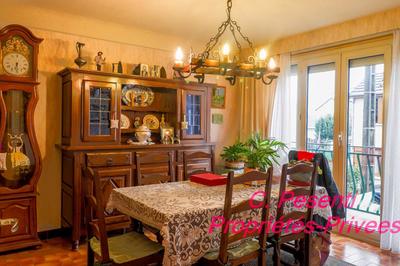 Maison - 75 m² - 5 pièces