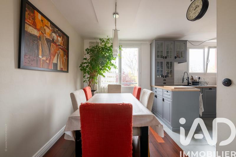 Appartement - 80 m² - 5 pièces