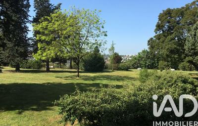 Appartement - 77 m² - 5 pièces