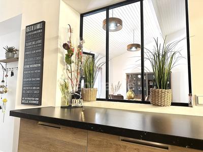 Maison - 180 m² - 5 pièces