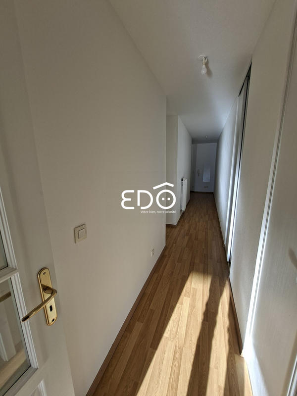 Appartement - 82 m² - 4 pièces