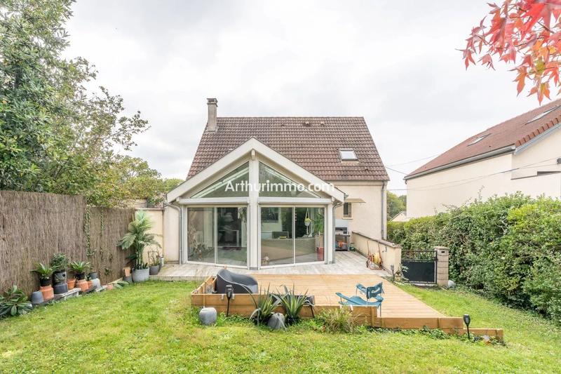 Maison - 137 m² - 6 pièces