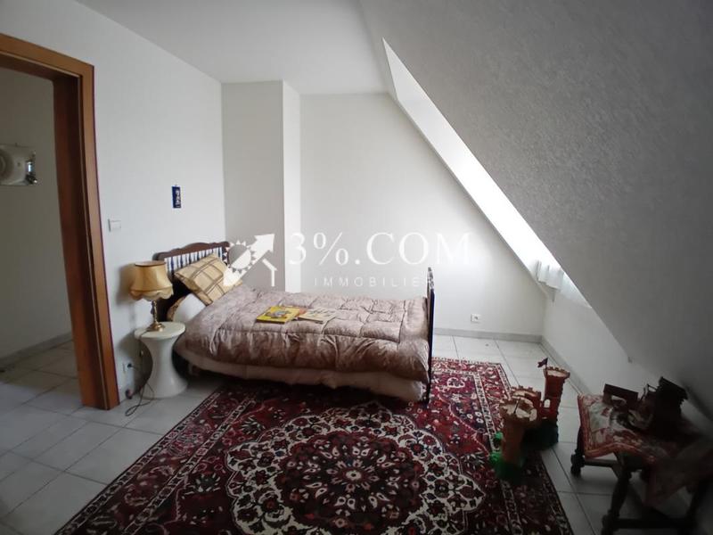 Pavillon - 190 m² - 7 pièces