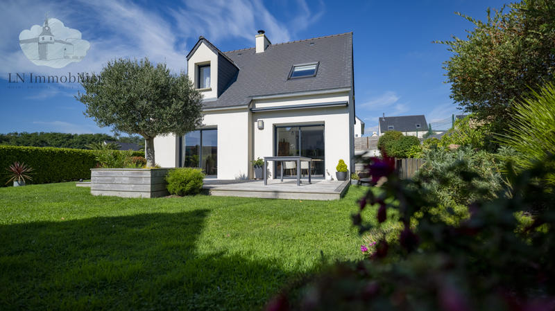 Maison - 101 m² - 6 pièces