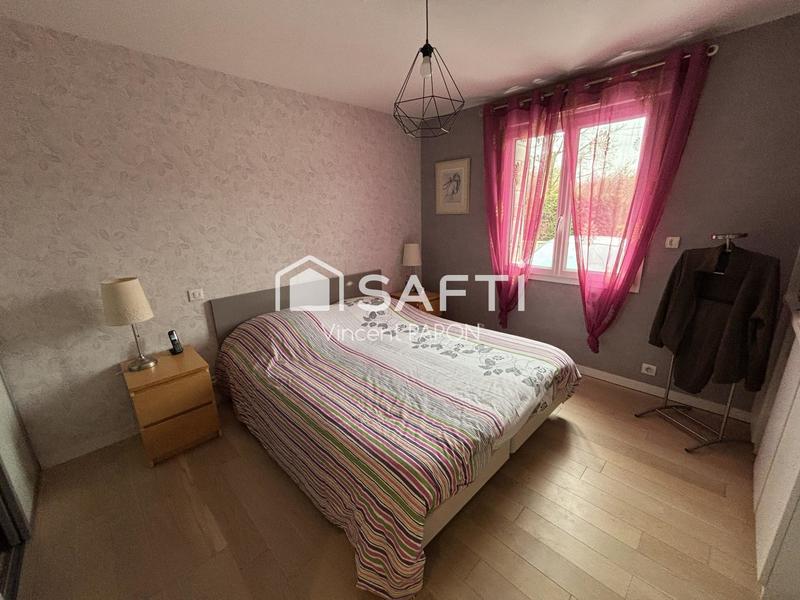 Maison - 180 m² - 6 pièces