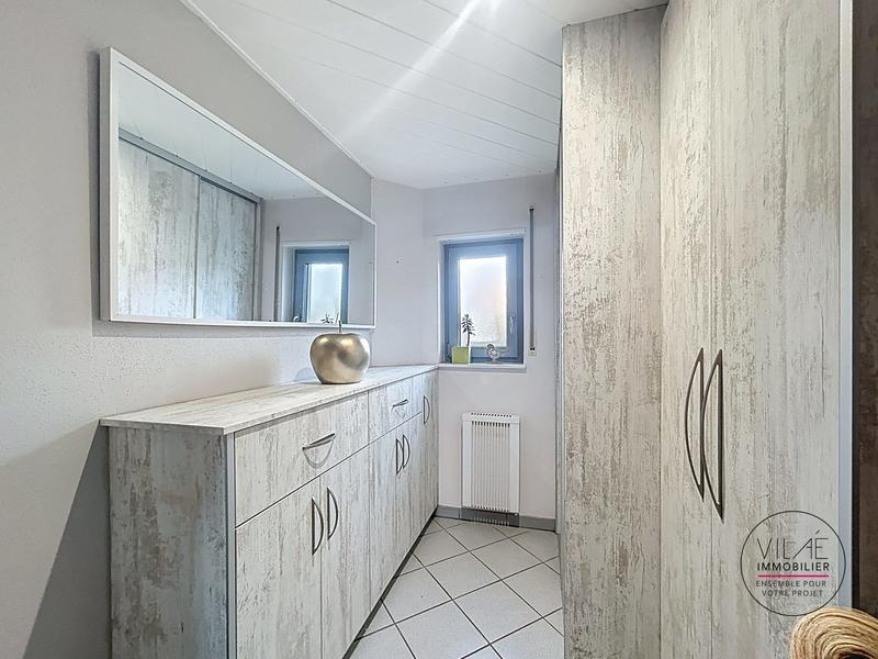 Maison - 235 m² - 8 pièces