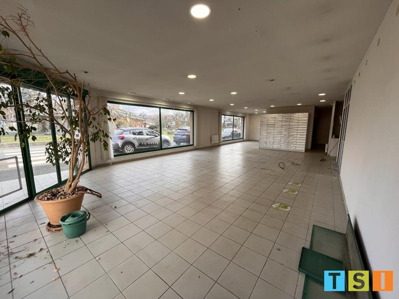 Local d'activités - 199 m² - 3 pièces