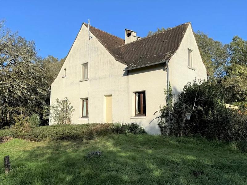Propriété - 204 m² - 9 pièces