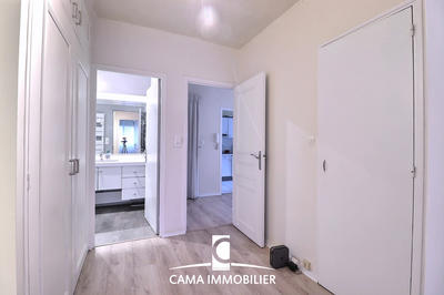 Appartement - 112 m² - 6 pièces