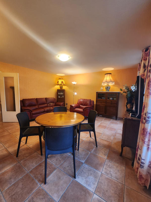 Appartement - 75 m² - 3 pièces