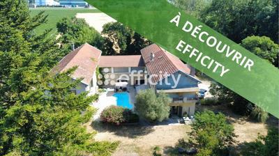 Maison en pierre - 450 m² - 17 pièces