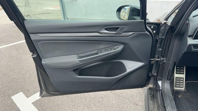 Volkswagen Golf GTi VIII 2.0 Tsi 245 Dsg7 - Automatique