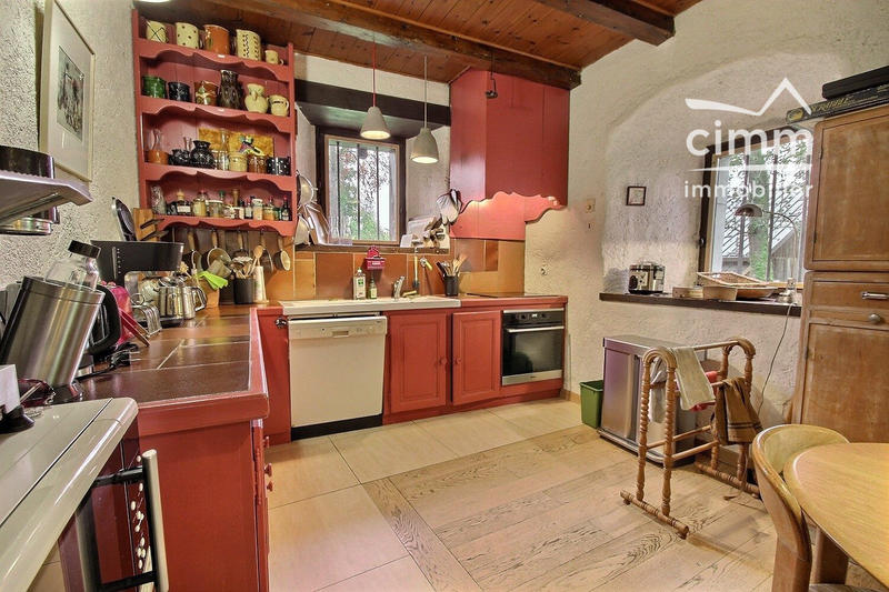 Maison ancienne - 177 m² - 6 pièces