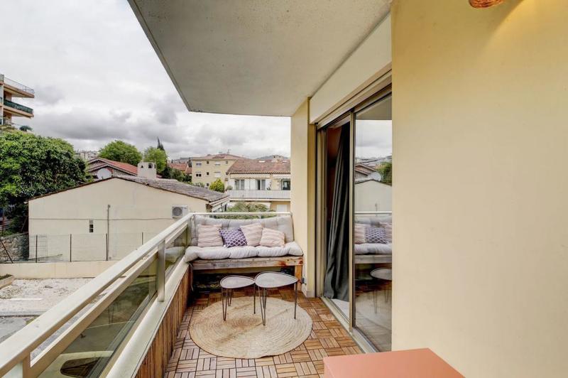 Studio - 24 m² - 1 pièce