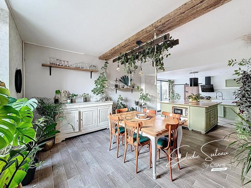 Maison - 170 m² - 7 pièces