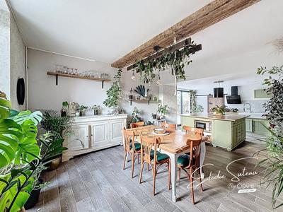 Maison - 170 m² - 7 pièces