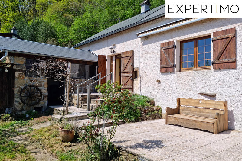 Maison - 215 m² - 8 pièces