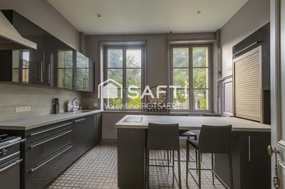 Hôtel particulier - 590 m² - 16 pièces