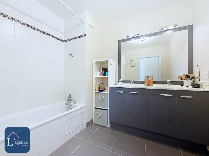 Appartement - 89 m² - 4 pièces