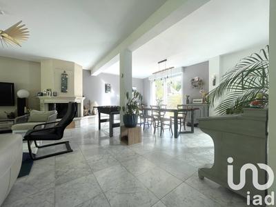 Maison - 190 m² - 9 pièces